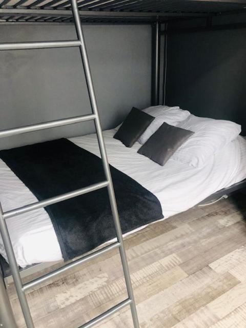 11 Rue De Richelieu Apartment โกเตอเรต์ ภายนอก รูปภาพ